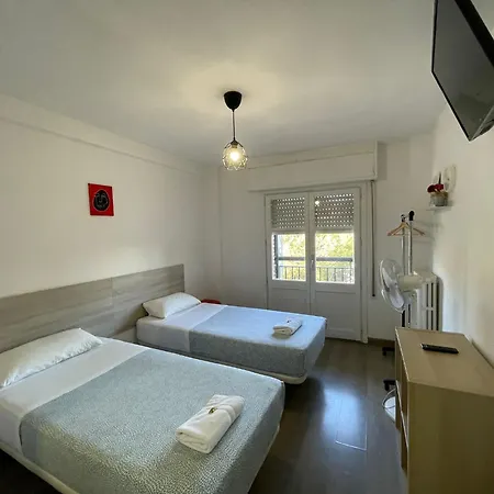 La Estrella Πανσιόν Σαραγόσα